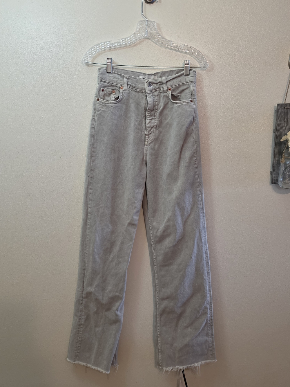Zara Light Gray Wide-Leg Jeans with Raw Hem